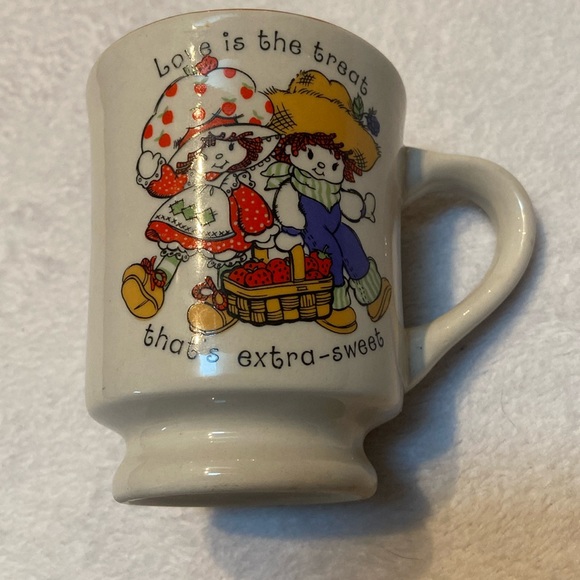 Other - VINTAGE STRAWBERRY SHORTCAKE Mug 1962 LOVE IS THE TREAT THAT’S EXTRA SWEET